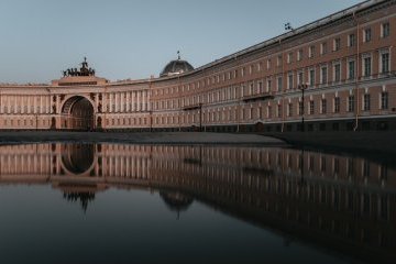 Санкт-Петербург: «Влюбиться разрешается»: Киногид по Петербургу 