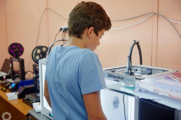 Россия: Юные гении помогают врачам 