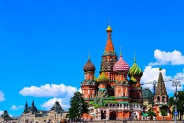 Россия: 12 путешествий по России: приключения каждый месяц