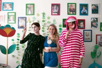 Санкт-Петербург: Алиса и Чеширский кот помогли детям с ОВЗ 