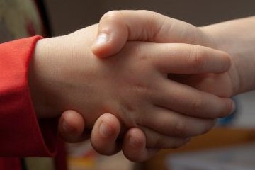 Россия: Полицейский, военный и пожарный спасли людей