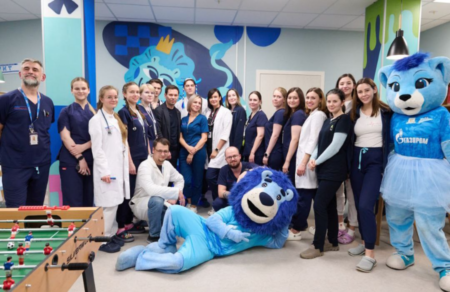 «100 добрых дел»: в отделении детской онкологии МИБС состоялось открытие игровой комнаты «Зенита» «100 добрых дел»: в отделении детской онкологии МИБС состоялось открытие игровой комнаты «Зенита»